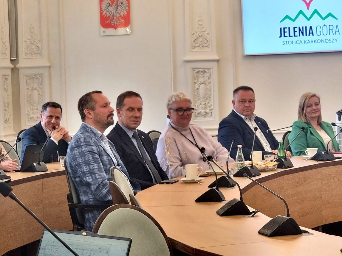 Poselska komisja debatowała o powodzi