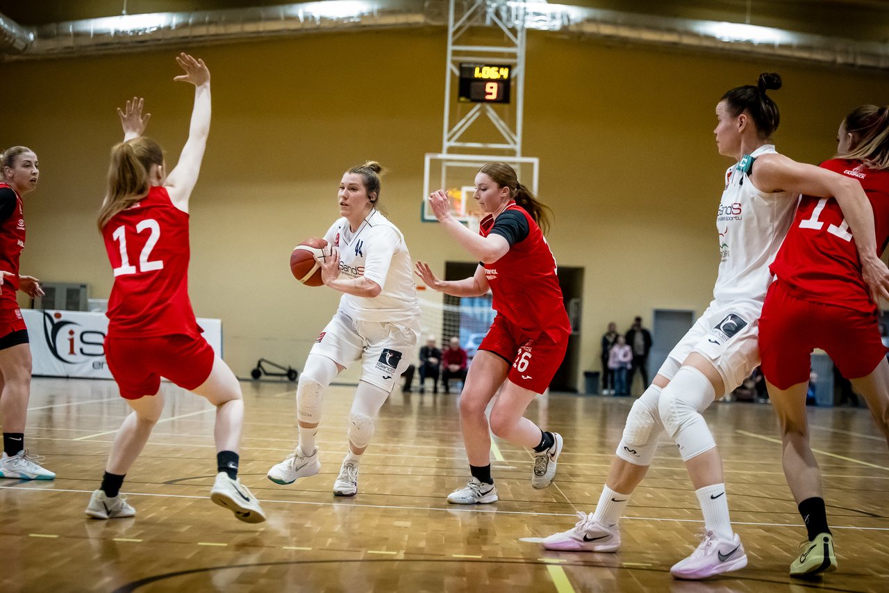 Rozbijamy w pył wielokrotne mistrzynie Polski!
