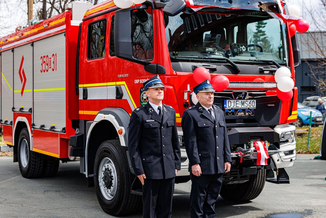 Nowy wóz dla OSP Sosnówka