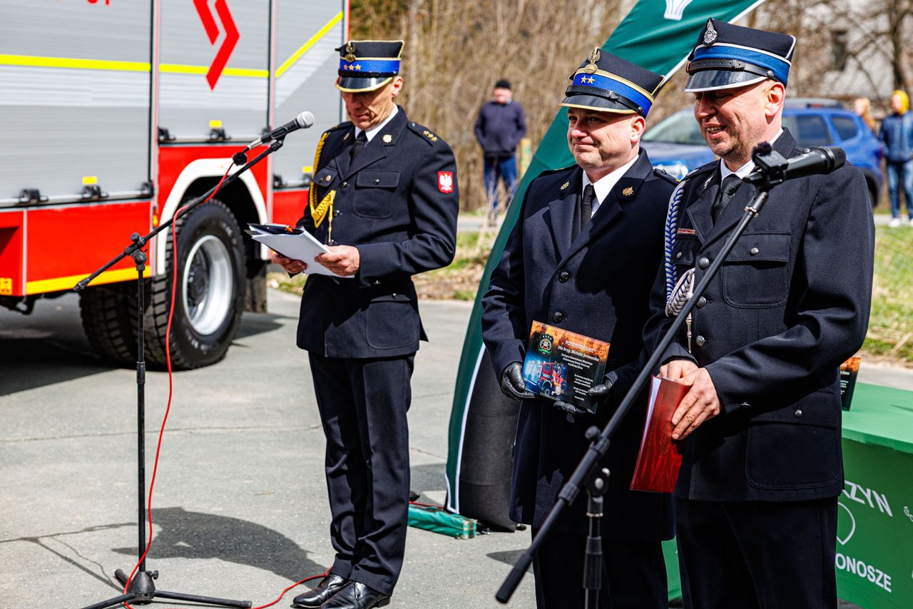 Nowy wóz dla OSP Sosnówka