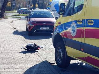 Kolizja Audi z karetką w Cieplicach