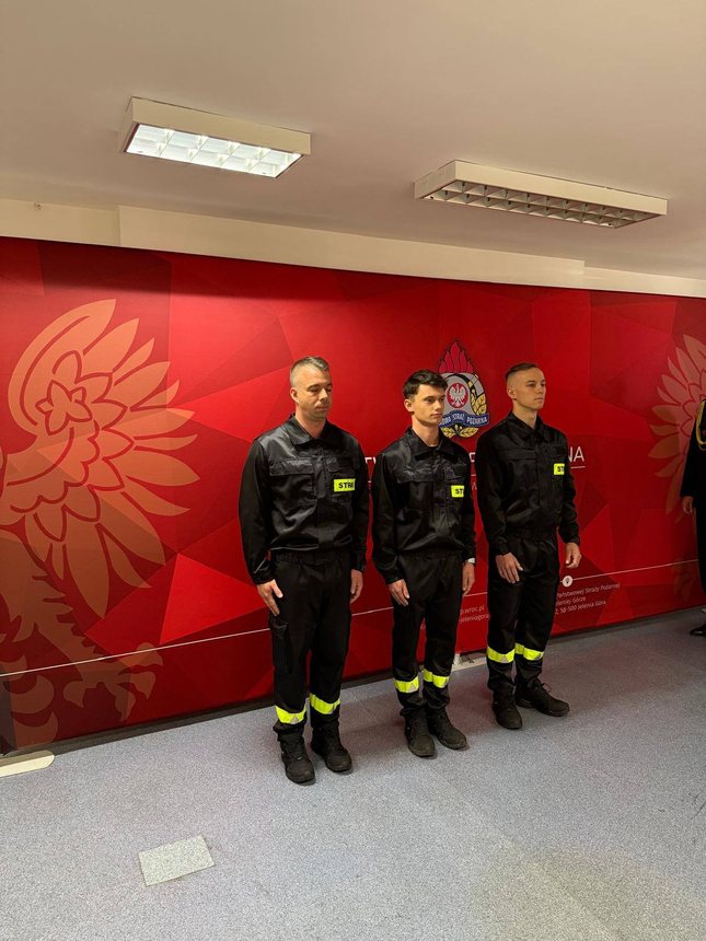 Ślubowanie nowych strażaków