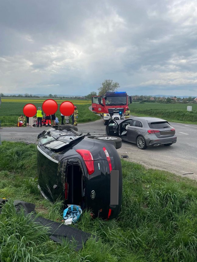 Samochód sam wezwał służby