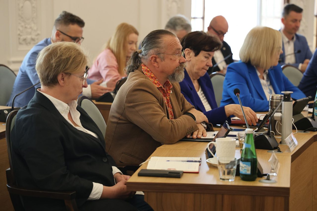 Miasto bierze pożyczkę na remont basenu