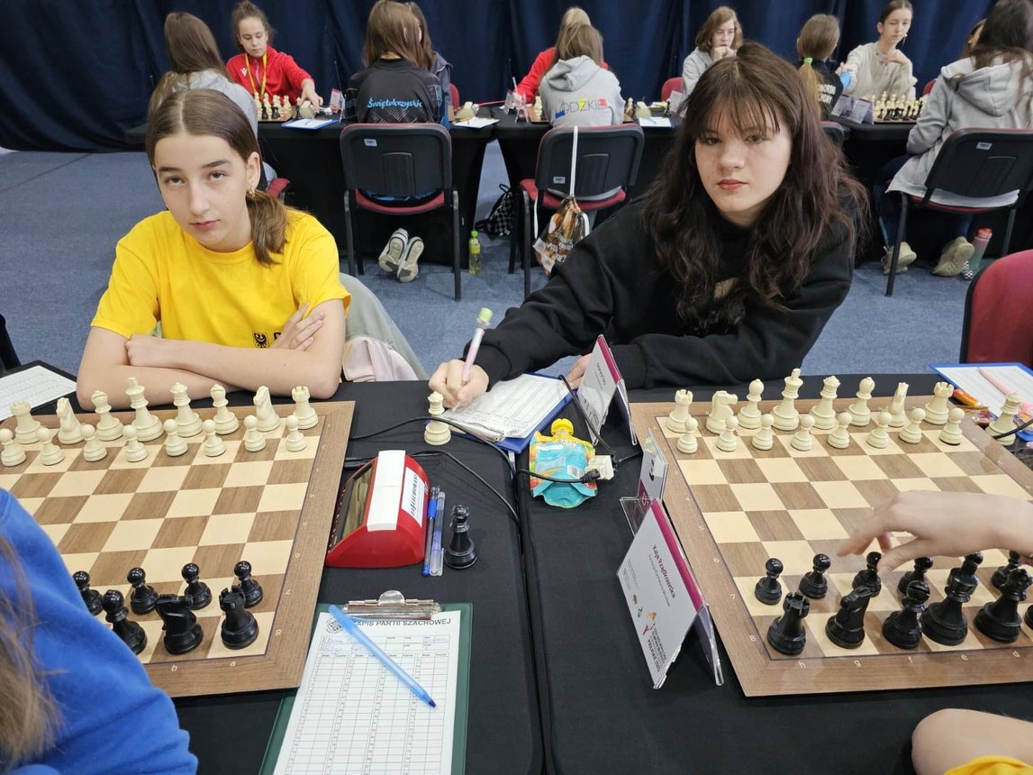 Na starcie Kasia, Oliwia, Weronika, Karolina i Ela