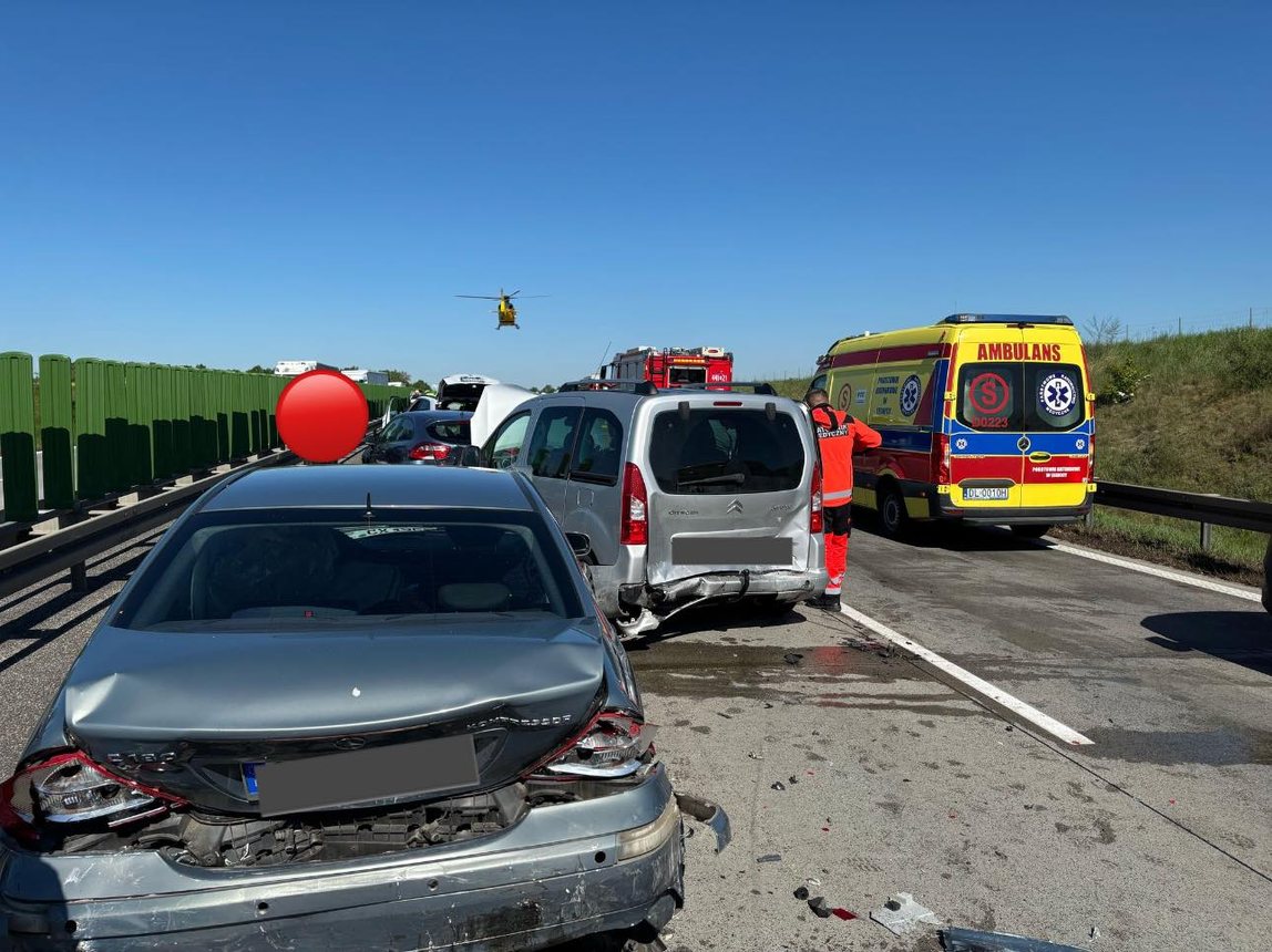 Duży karambol na A4