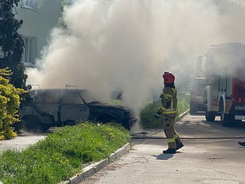Samochód spalił się na Zachodniej