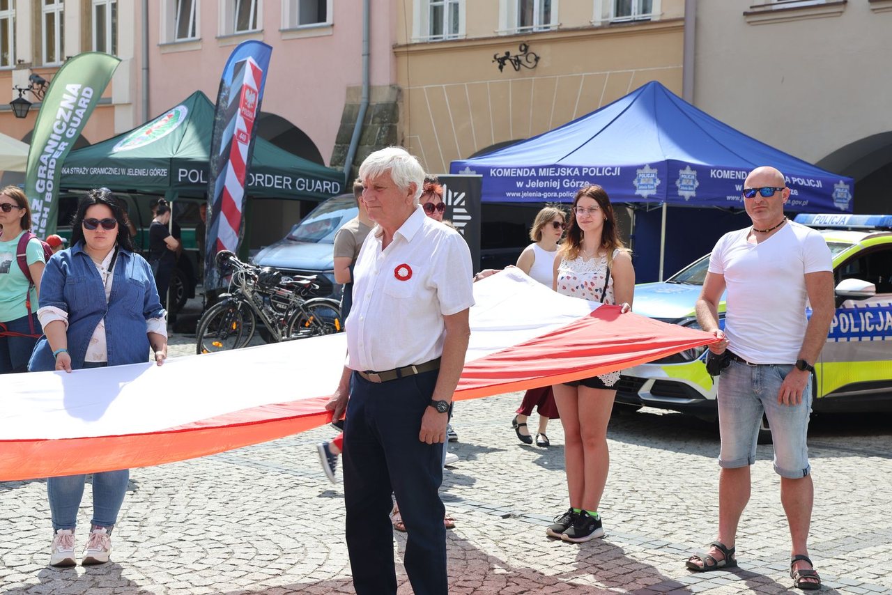 Uroczyście dla Biało–Czerwonej