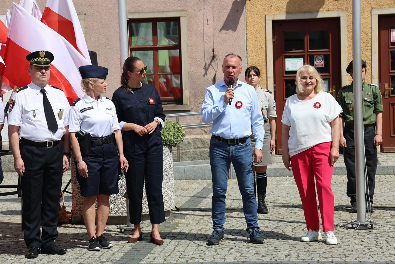 Uroczyście dla Biało–Czerwonej