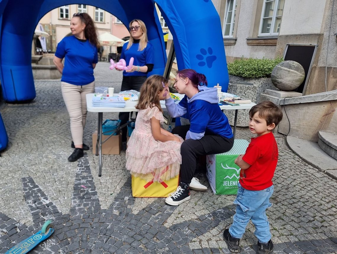 Piknik służb mundurowych na Święto Flagi