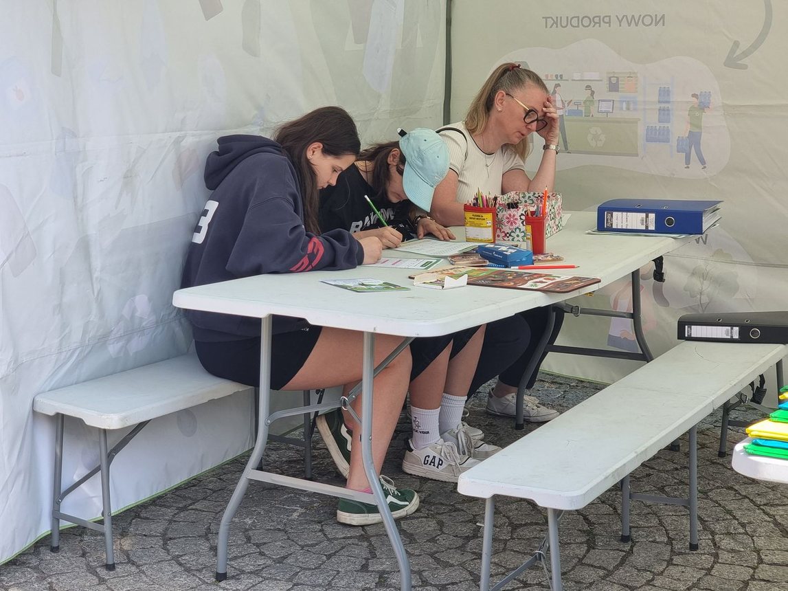 Piknik służb mundurowych na Święto Flagi