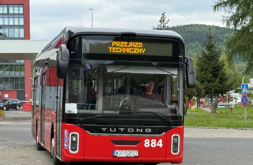 Co czwarty autobus już elektryczny