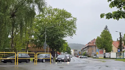 Osiedle Robotnicze w Jeleniej Górze – niby w centrum, a jednak z boku