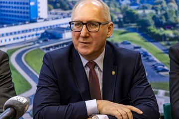Podpisanie umowy w jeleniogórskim szpitalu