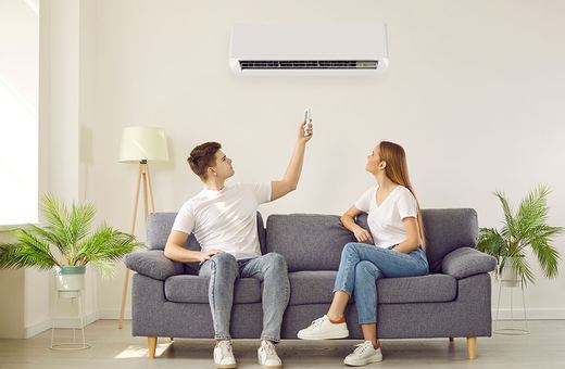 Jakiej mocy klimatyzator ścienny wybrać do mieszkania 50 mkw.?