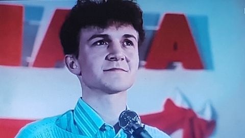 Poznajesz? Ten chłopak jest dziś znanym aktorem Norwida