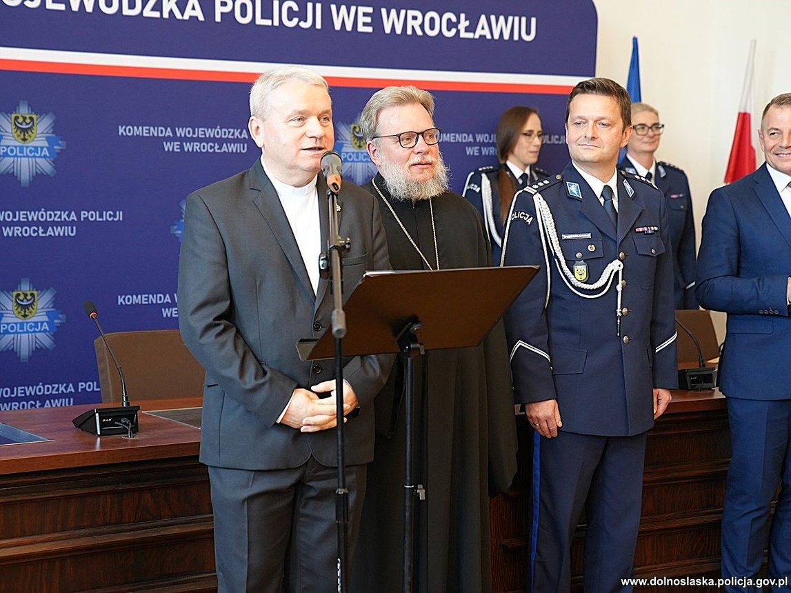 Nowi funkcjonariusze dołączają do dolnośląskiej Policji