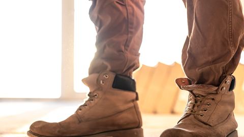 Wygodne buty robocze – na co zwrócić uwagę przy zakupie?