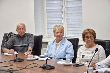 Seniorzy o cyberbezpieczeństwie i integracji