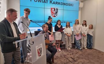 Podziękowania dla Starostwa od dzieci