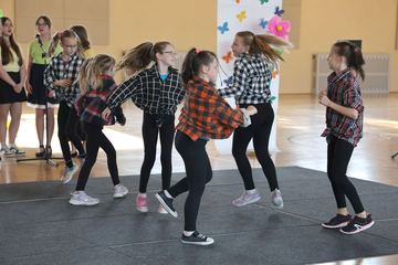 Muzyczny prezent dla rodziców w SP nr 8
