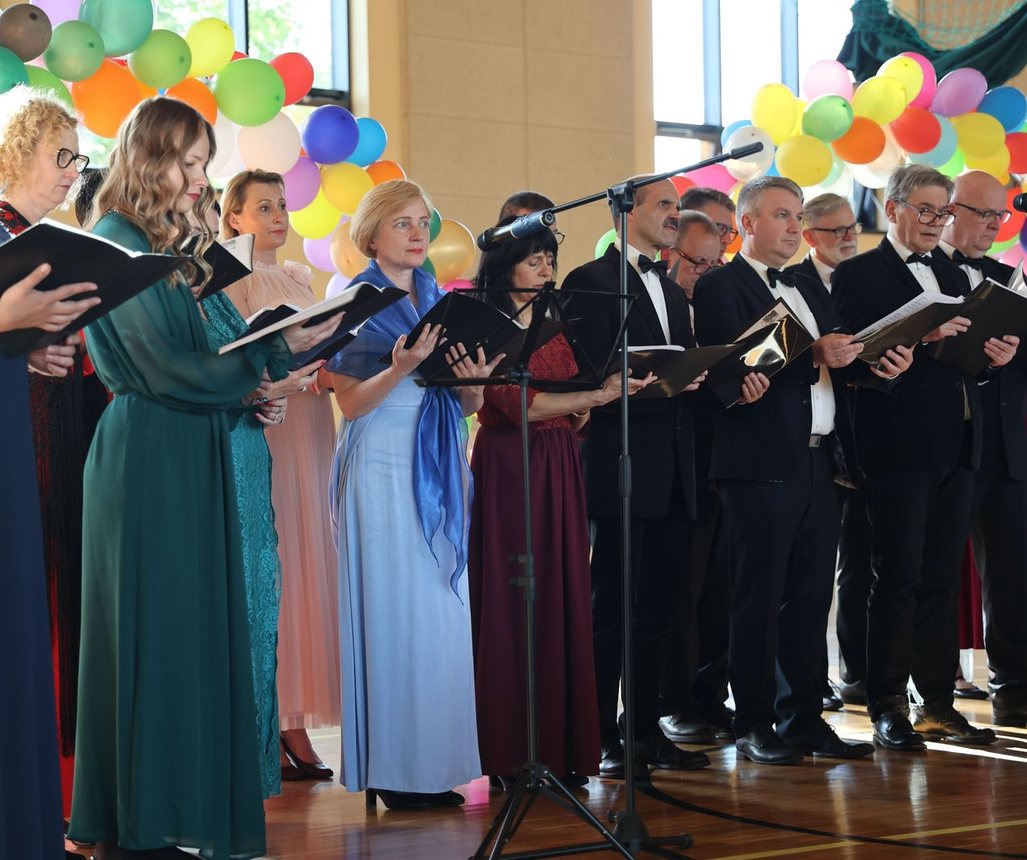 Muzyczny prezent dla rodziców w SP nr 8