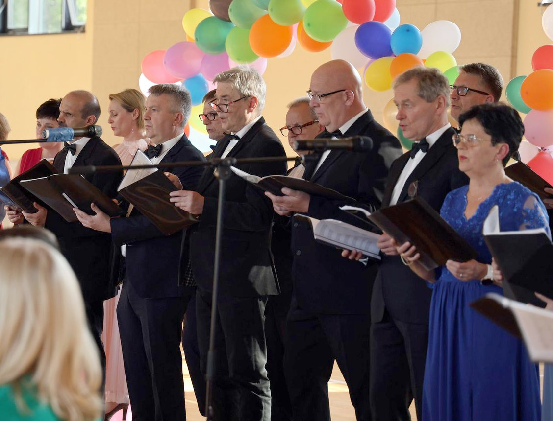 Muzyczny prezent dla rodziców w SP nr 8