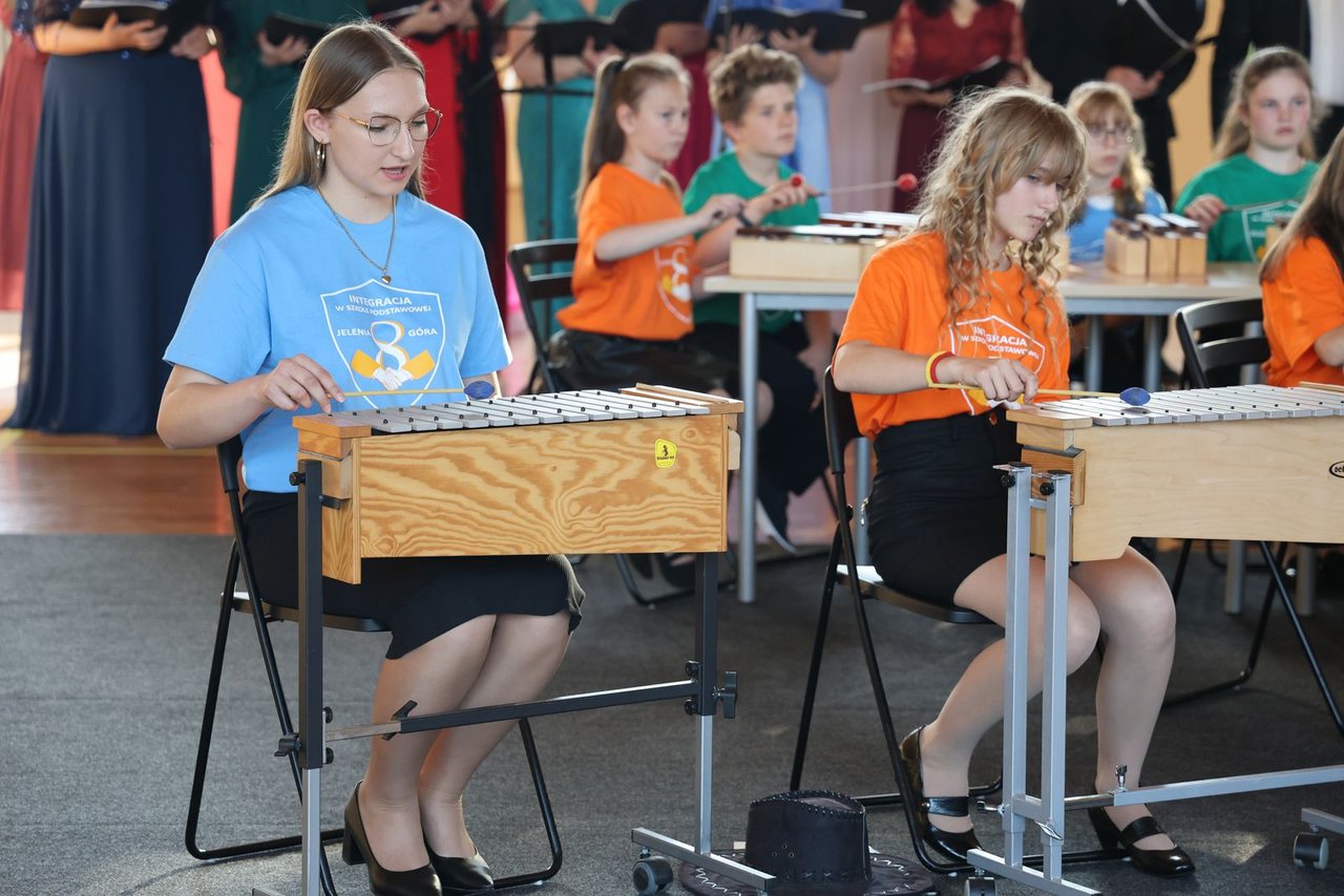 Muzyczny prezent dla rodziców w SP nr 8