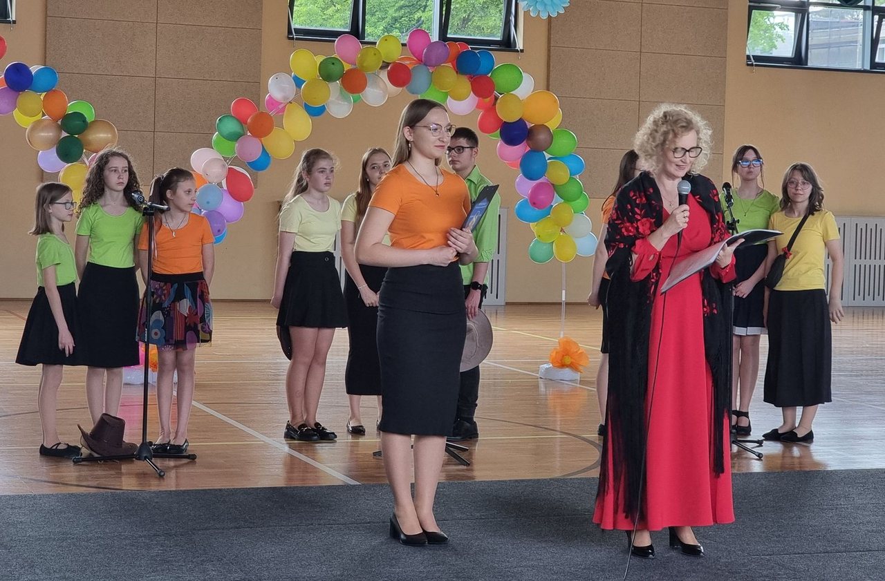 Muzyczny prezent dla rodziców w SP nr 8