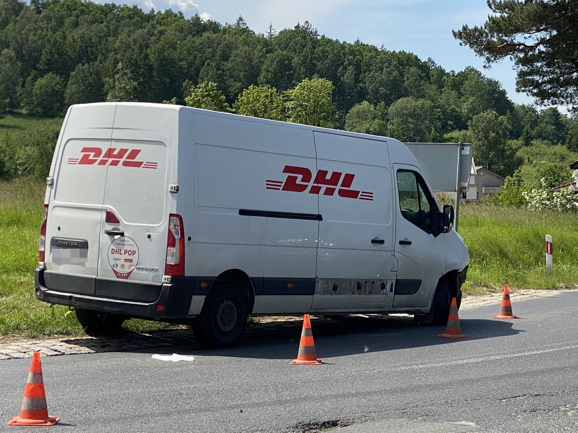 Groźne zderzenie busa i Hondy
