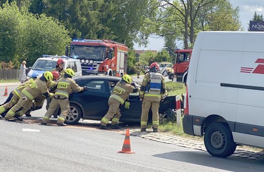 Groźne zderzenie busa i Hondy