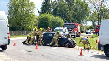 Groźne zderzenie busa i Hondy