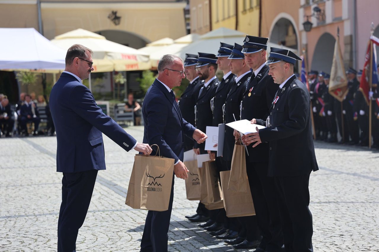 Strażacy docenieni za codzienną odwagę i poświęcenie