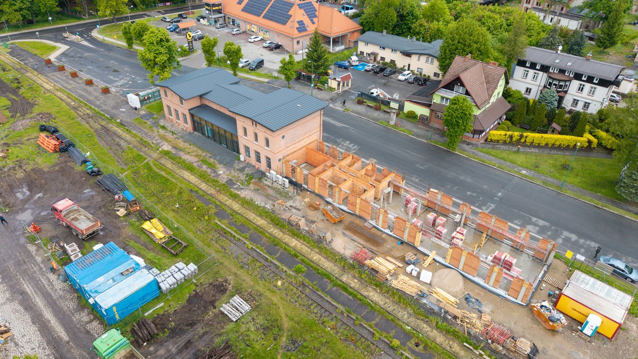 Z Mysłakowic do Kowar po nowych torach