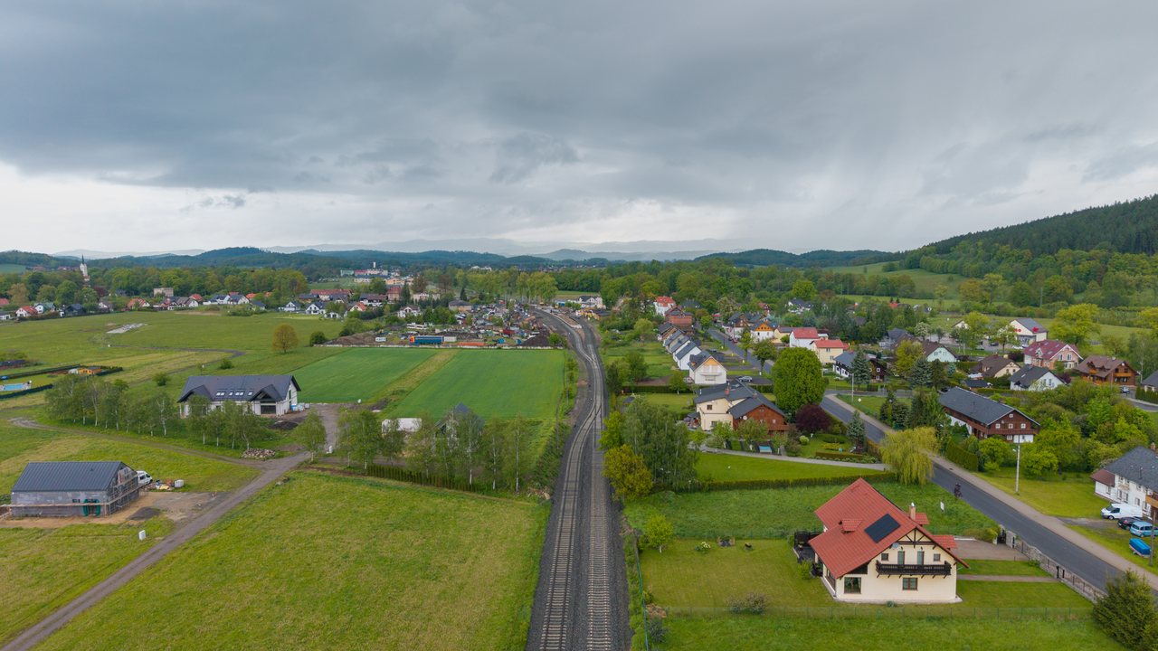 Z Mysłakowic do Kowar po nowych torach