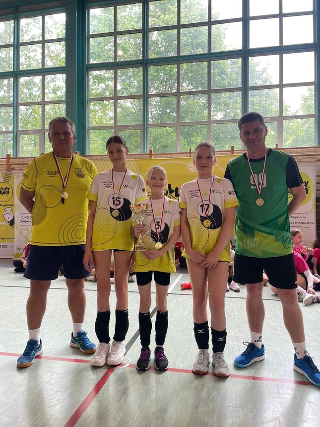 Znów wdrapały się na sam szczyt