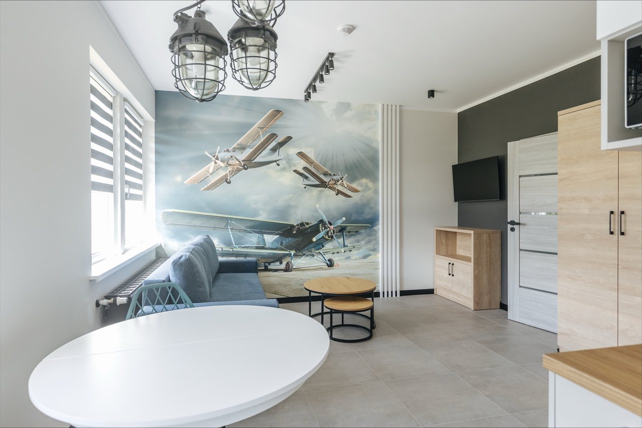 Akademia Lotnicza Jelenia Góra – Profesjonalne kursy pilotażu i wynajem samolotów