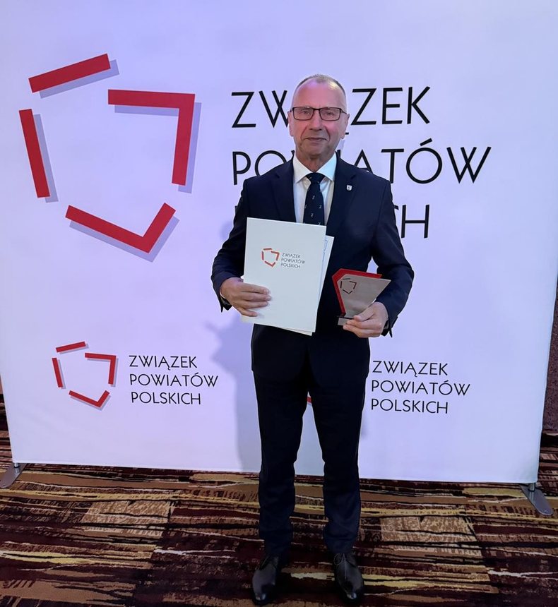 Jelenia Góra z nagrodą od związku powiatów