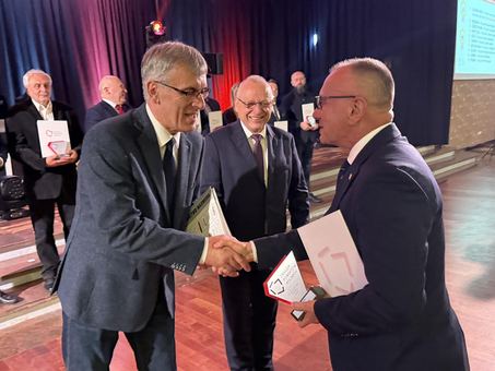 Jelenia Góra z nagrodą od związku powiatów
