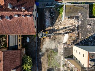 Ruszyło wyburzanie ruin hotelu "Sudety"