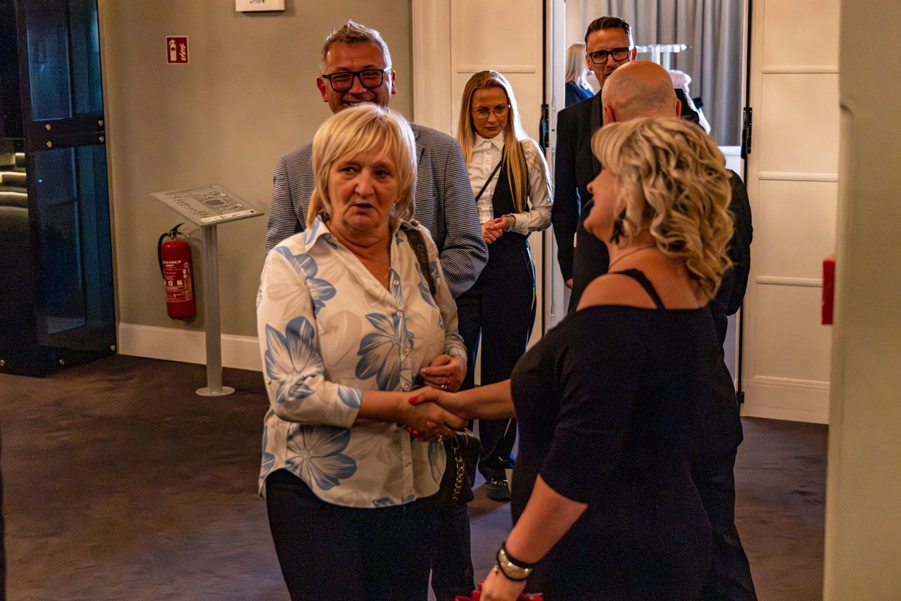 Śmiech, owacje i żadnego pecha