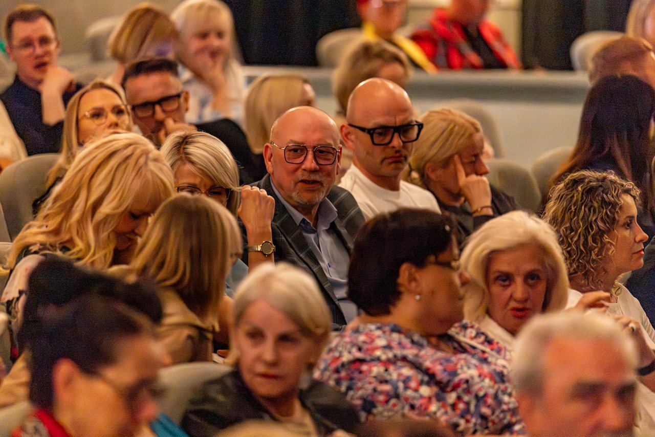 Śmiech, owacje i żadnego pecha