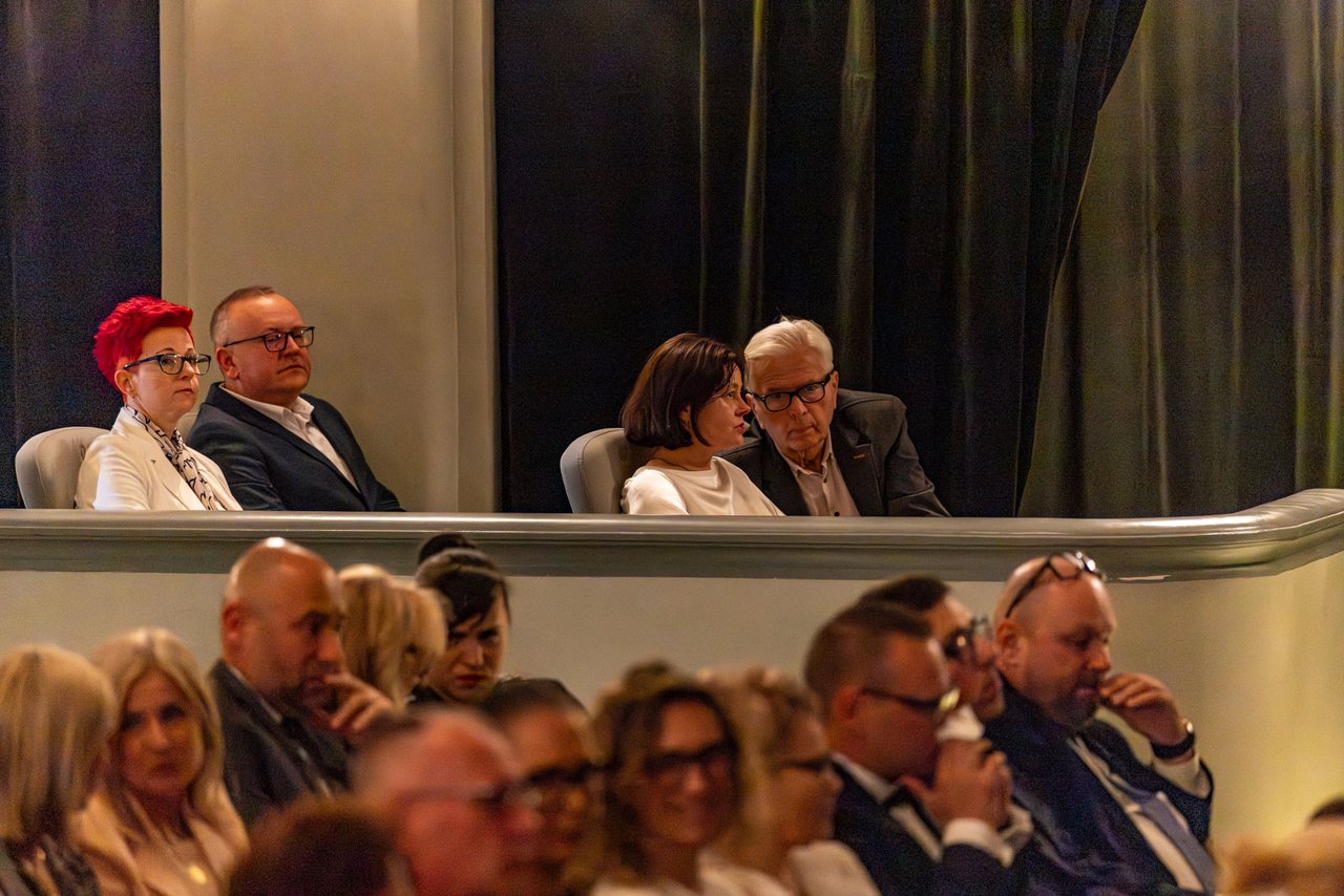 Śmiech, owacje i żadnego pecha