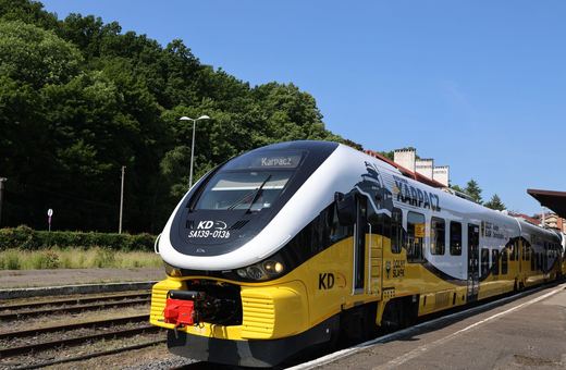 Rozkład letni z pociągiem do Karpacza