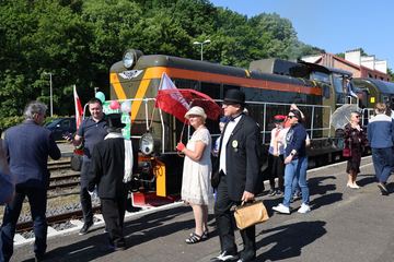 Tłumy na przejazdach retro do Karpacza