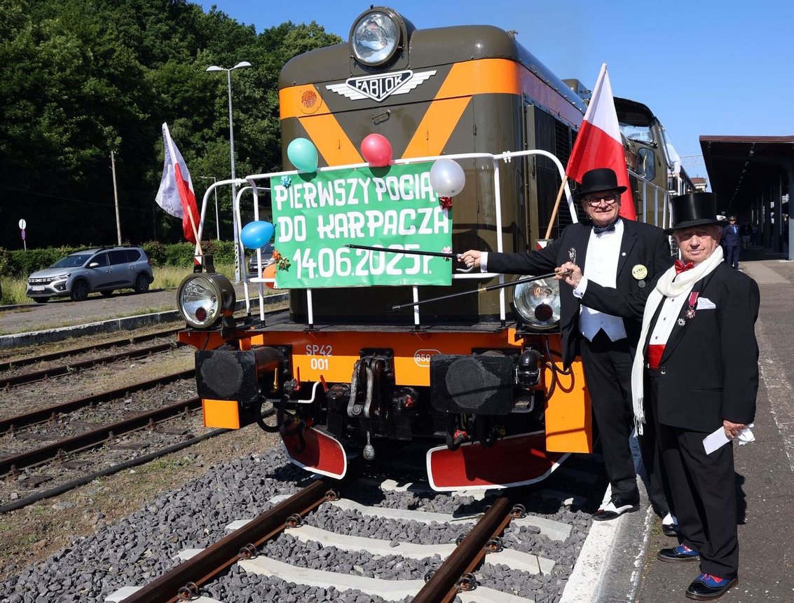 Tłumy na przejazdach retro do Karpacza
