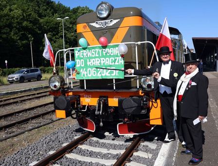 Tłumy na przejazdach retro do Karpacza