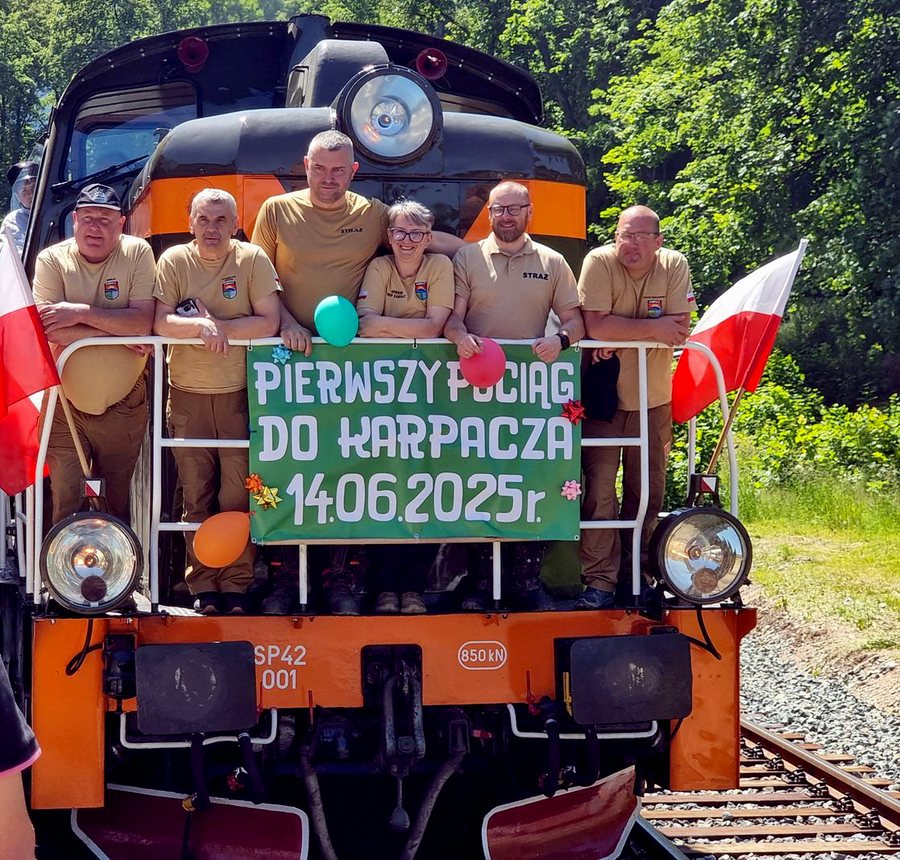 Tłumy na przejazdach retro do Karpacza