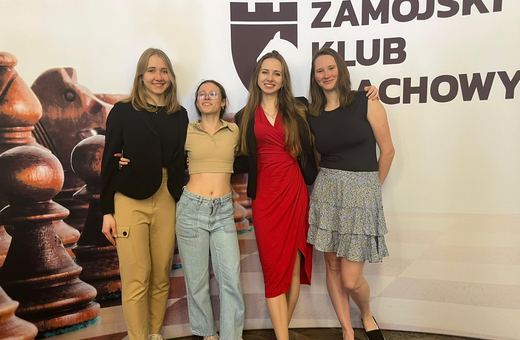 Siostry Dwilewicz z medalami Mistrzostw Polski