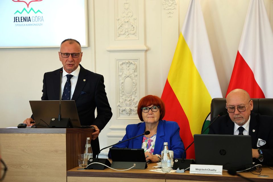 Prezydent z wotum zaufania od radnych